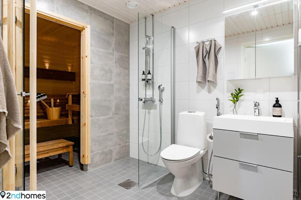"Kanava" - New 1Br Apartment With Sauna, Balcony & Views, Hosted By 2Ndhomes Tampere Kültér fotó